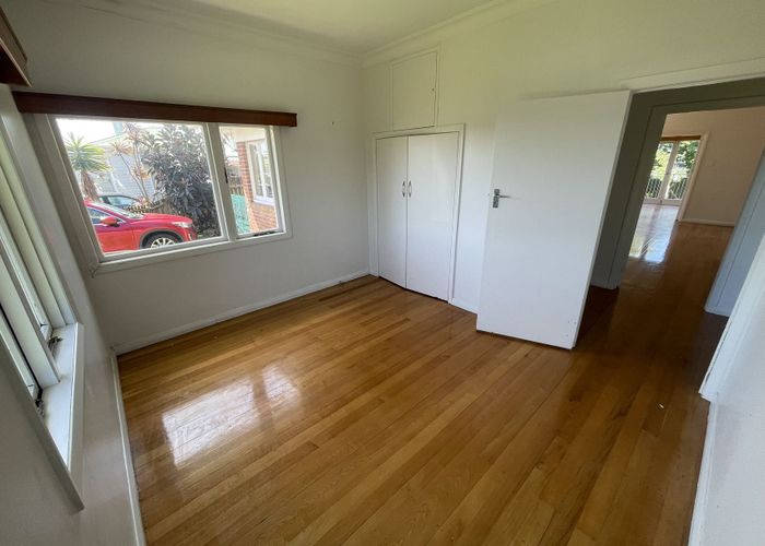 For rent 23 Peverill Crescent, Papatoetoe, Manukau City, Auckland