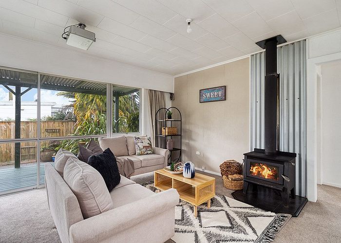 Free property data for 21A Charles Road, Hannahs Bay, Rotorua homes.co.nz