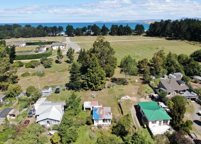 Free property data for 44 Stewart Street, Waikouaiti homes.co.nz
