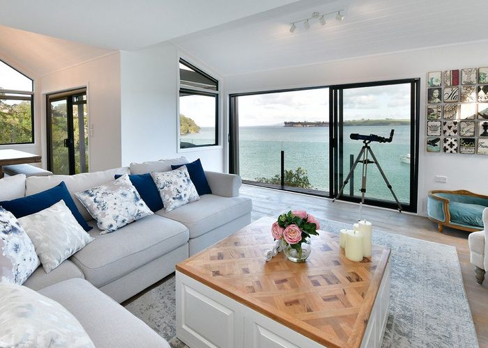 For sale 254 Wade River Road, Whangaparaoa, Rodney, Auckland homes