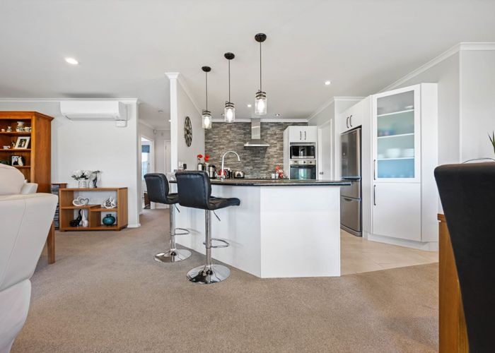 Free property data for 35 Stoneleigh Drive, Chartwell, Hamilton homes