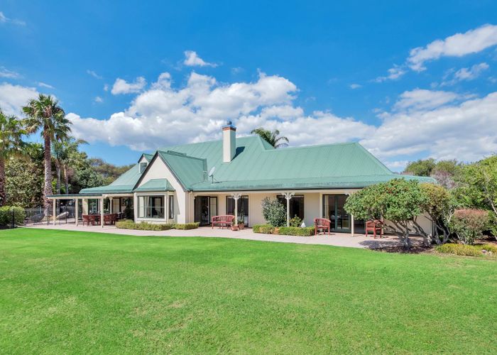 Free property data for 1021 Peak Road, Helensville, Helensville homes