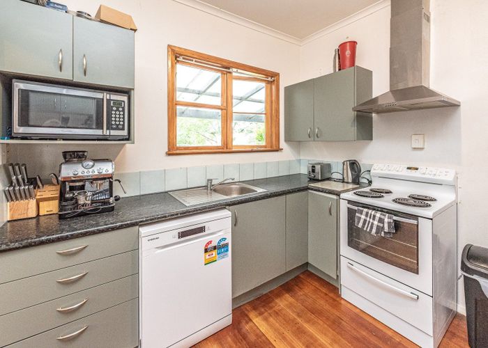 For rent 13 Caffray Avenue, Aramoho, Whanganui, Manawatu / Whanganui