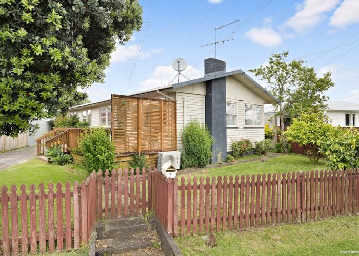 Free property data for 7 Edward Avenue, Otara, Auckland homes.co.nz