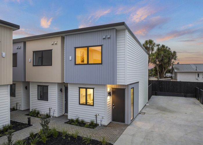 For sale 7/101 Botany Road, Botany Downs, Manukau City, Auckland