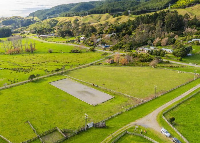 Free property data for 196 Valley Road, Paraparaumu homes.co.nz