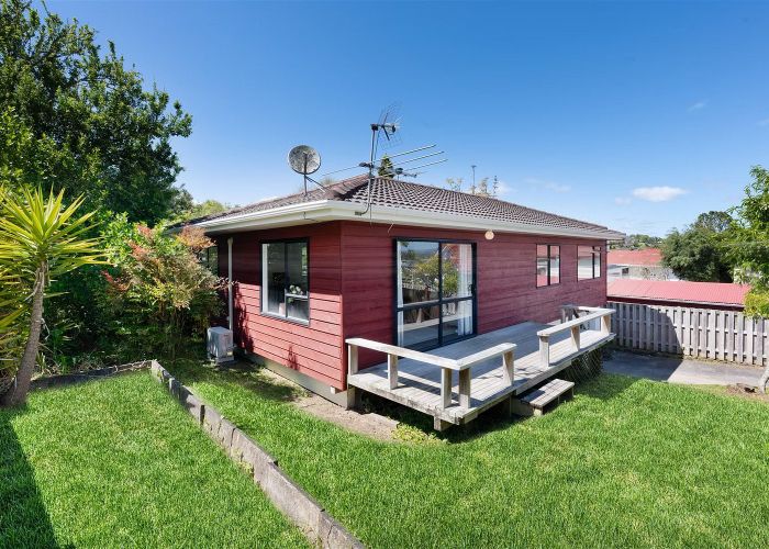 For rent 38B Waverley Avenue, Glenfield, North Shore City, Auckland