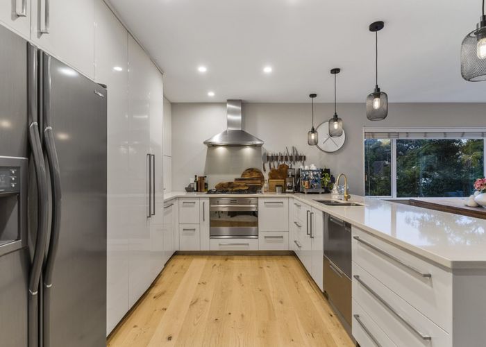 For sale 6A Handley Avenue, Narrow Neck, North Shore City, Auckland