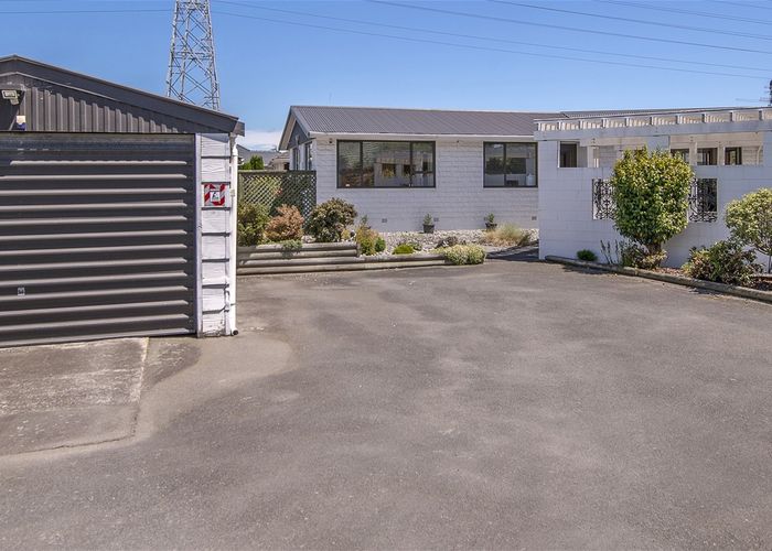 Free property data for 14 Springmead Place, Hornby, Christchurch