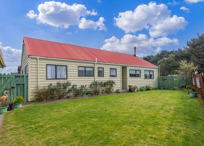 Recently sold 40 Hennessy Street East, Foxton Beach, Foxton homes.co.nz