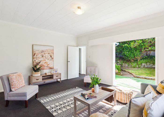 For rent 93 Wellington Road, Paekakariki, Kapiti Coast, Wellington