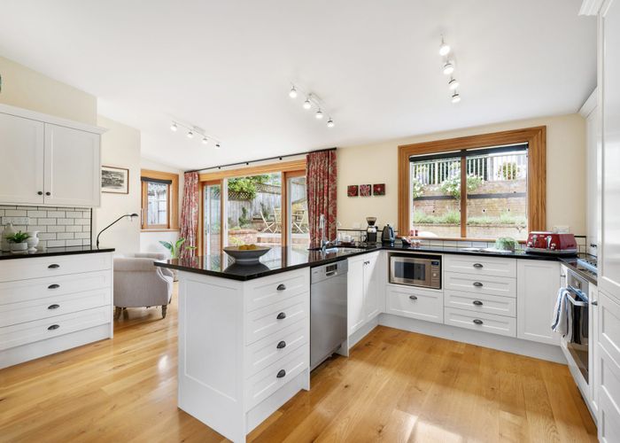 Recently sold 9 Farm Road, Northland, Wellington homes.co.nz