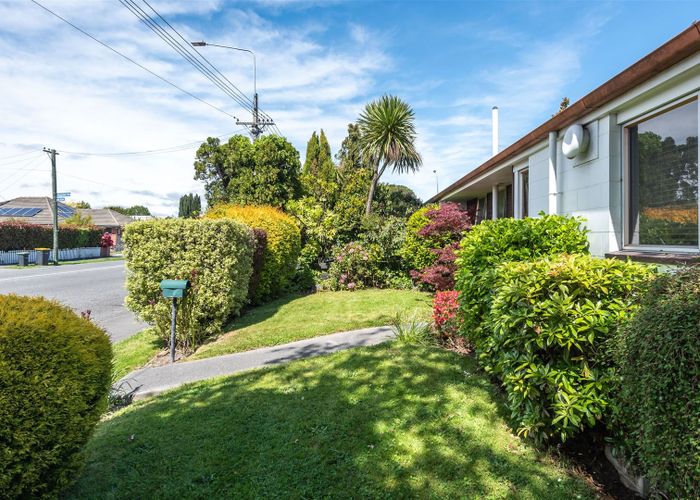 Recently sold 2/25 Avonhead Road, Avonhead, Christchurch homes.co.nz