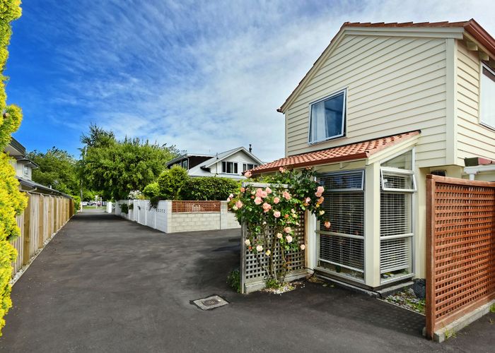 Free property data for 2/11 Leinster Road, Merivale, Christchurch