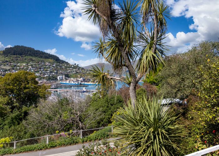 Free property data for 30 Cressy Terrace, Lyttelton homes.co.nz