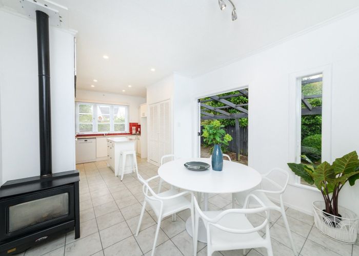 For rent 4 Awatea Terrace, Hokowhitu, Palmerston North homes.co.nz