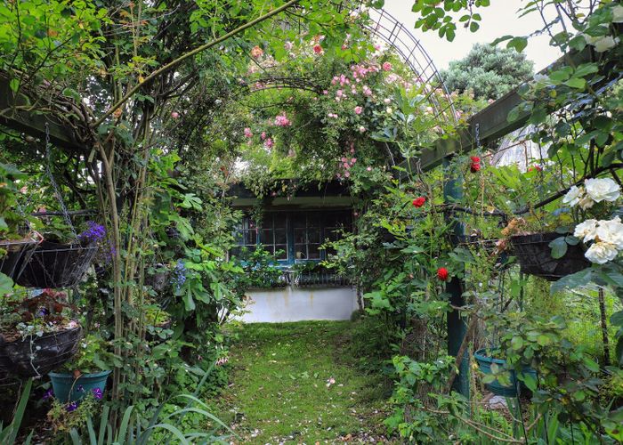 For sale 37 Gillies Crescent, Waimarama, Hastings, Hawke's Bay homes.co.nz