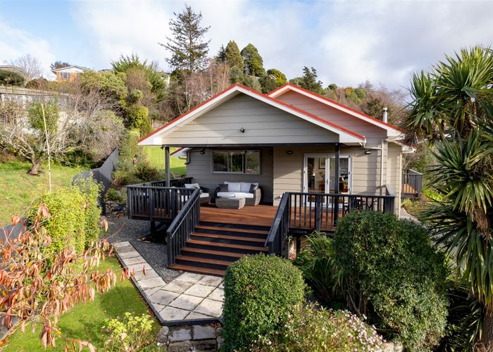 Free property data for 8 Cove Street, Roseneath, Dunedin homes.co.nz