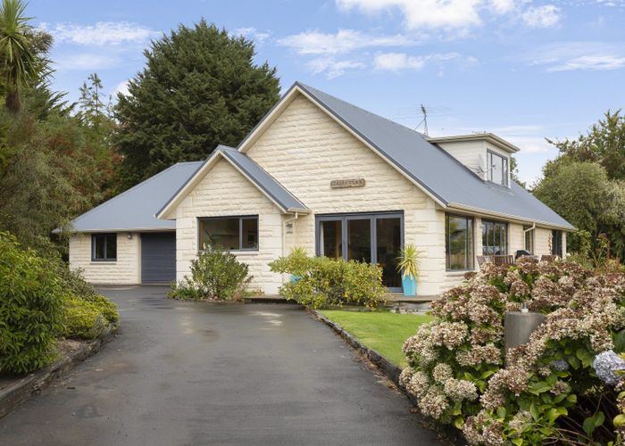 Free property data for 42 Cemetery Road, East Taieri, Mosgiel homes.co.nz