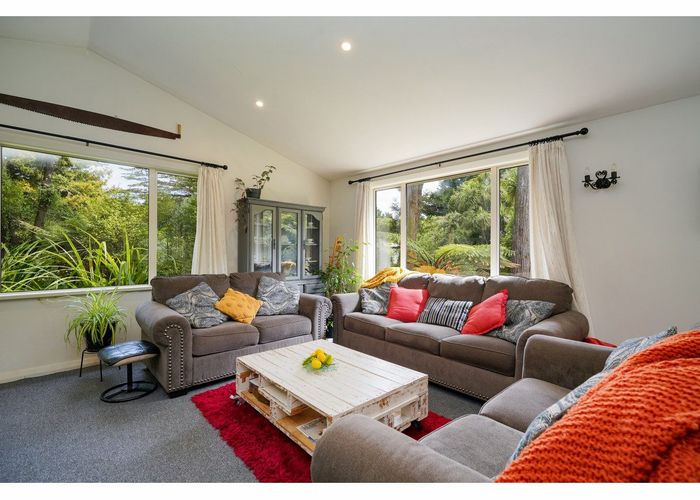 For sale 32 Rakiura Parade, Otatara, Invercargill, Southland homes