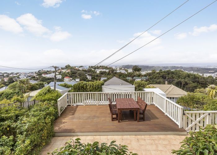 Free property data for 8 Mertoun Terrace, Highbury, Wellington homes