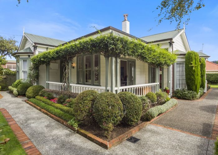 Free property data for 2/83 Penrose Street, Woburn, Lower Hutt homes.co.nz