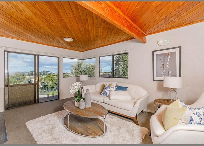 Free property data for 3 Farr Road, West Harbour, Auckland homes.co.nz