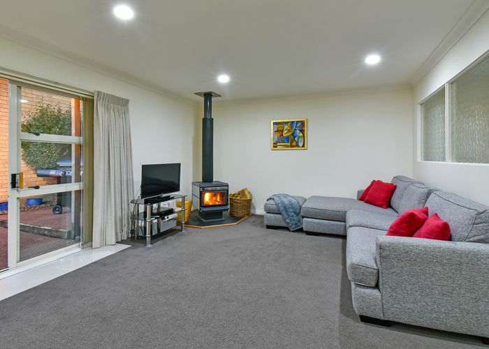 Free property data for 40 Goodwood Drive, Goodwood Heights, Auckland