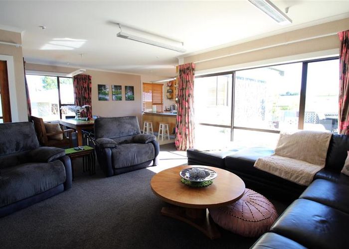 Free property data for 14 Station Road, Tapanui homes.co.nz