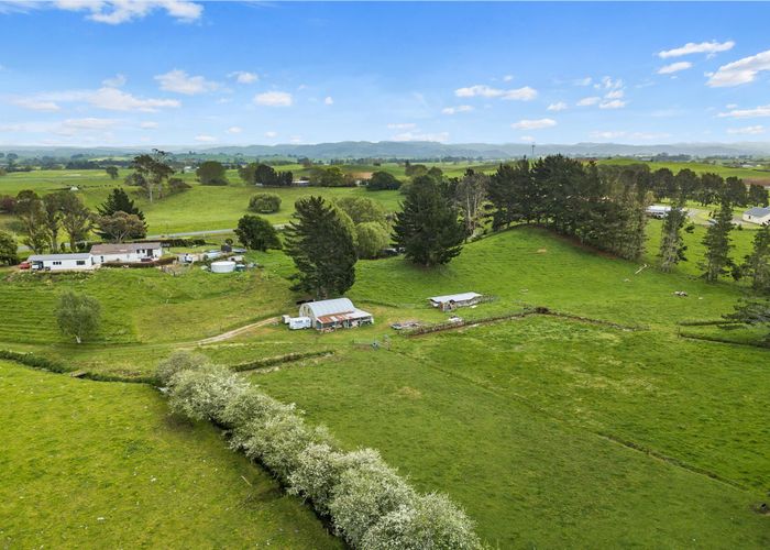 Free property data for 1316 Kakaramea Road, Ngahinapouri homes.co.nz