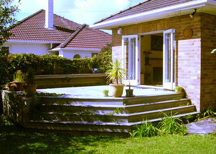 Free property data for 54 Rawhiti Road, One Tree Hill, Auckland homes