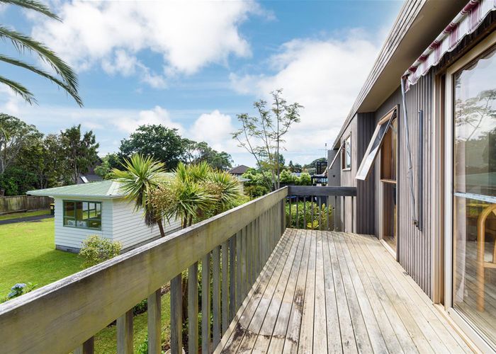 Recently sold 1/363 Beach Road, Campbells Bay, Auckland homes.co.nz