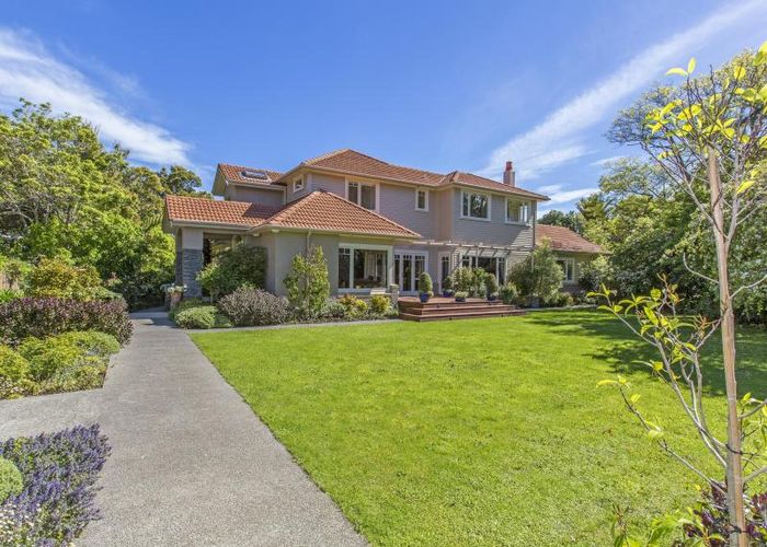Free property data for 81 Ludlam Crescent, Woburn, Lower Hutt homes.co.nz