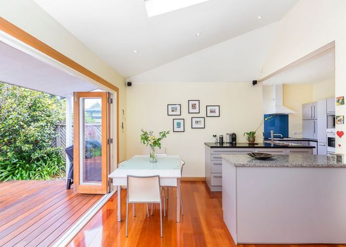 Free property data for 72 Hautana Street, Woburn, Lower Hutt homes.co.nz