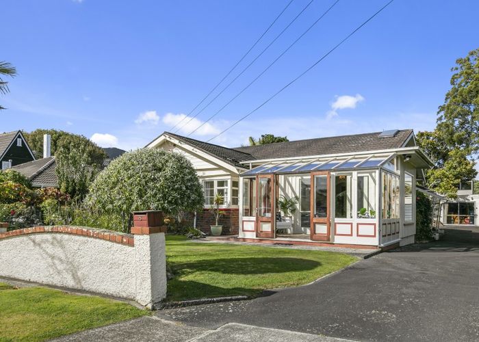 Free property data for 8 Maire Street, Woburn, Lower Hutt homes.co.nz