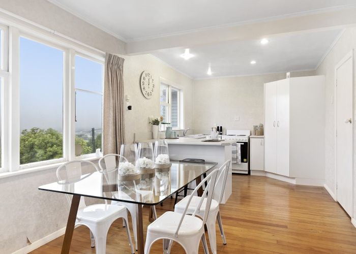 Free property data for 125 Broderick Road, Johnsonville, Wellington