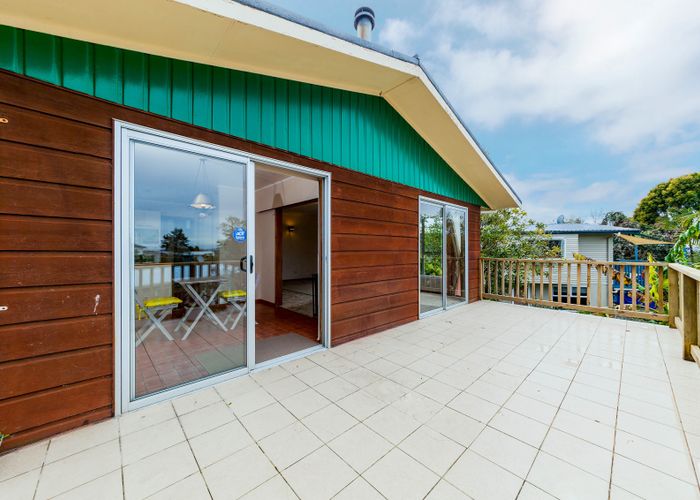 Free property data for 14 Hartley Terrace, Massey, Auckland homes.co.nz