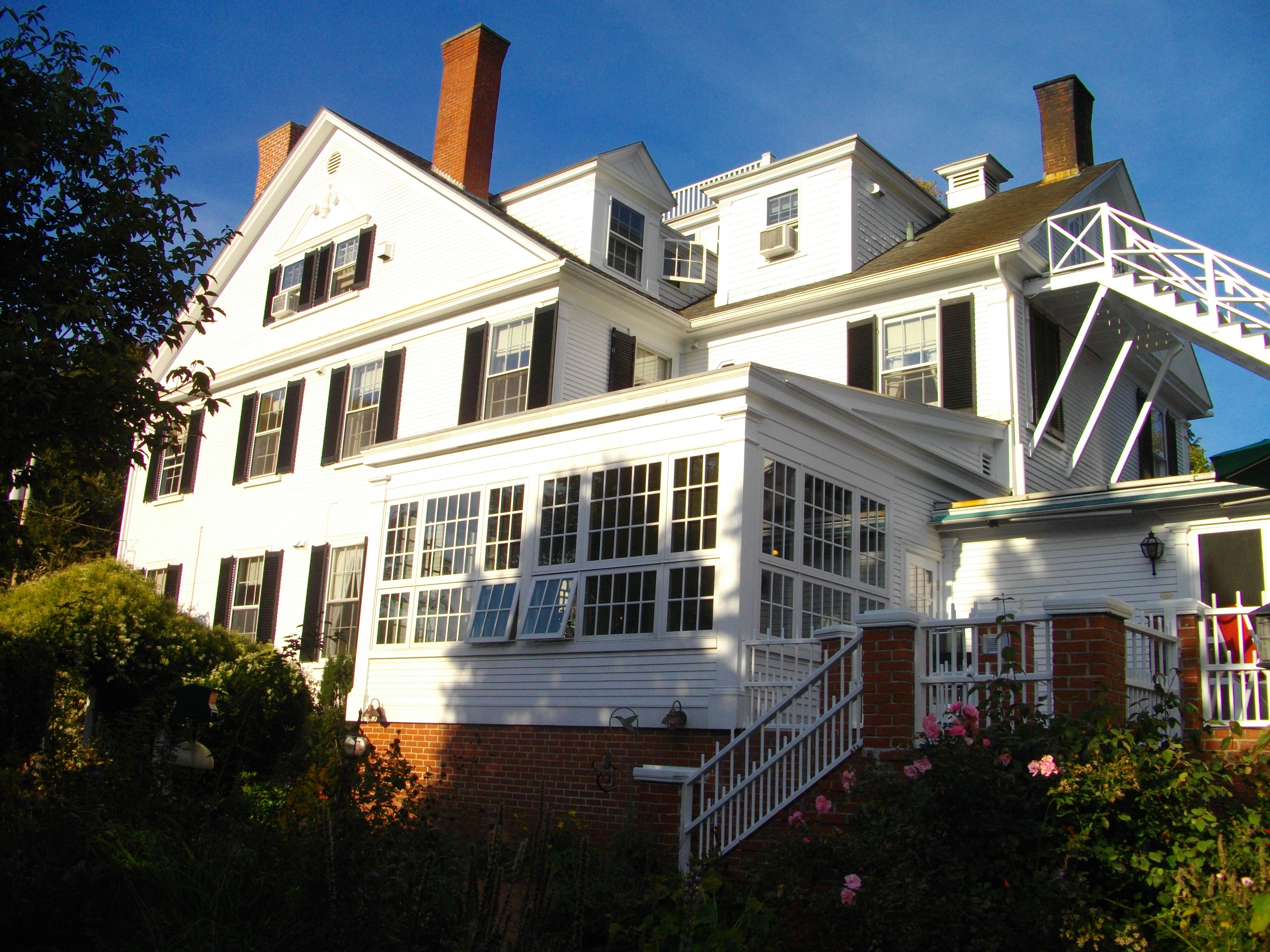 Photo Tour Kennebunkport's Captain Jefferds Inn HuffPost Life