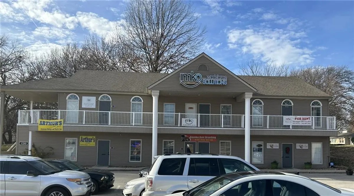 4380 Oak, Kansas City, Missouri