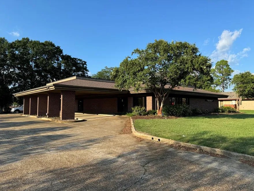 1040 Biglane Dr, Brookhaven, Mississippi