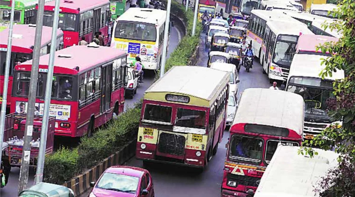 Huge rush for buses, road traffic slow as city unlocks Mumbai News