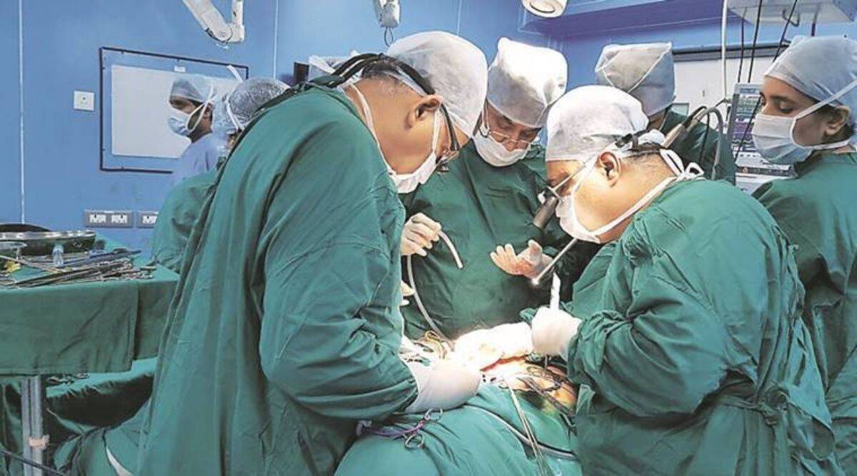 Doctors at Hyderabad hospital remove 156 kidney stones through keyhole