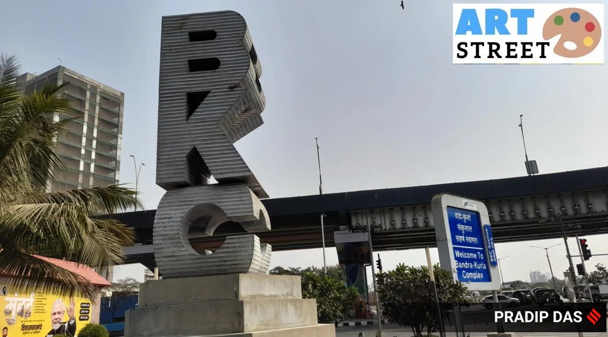 Mumbai Art Street BKC fountain installation at Kalanagar Junction