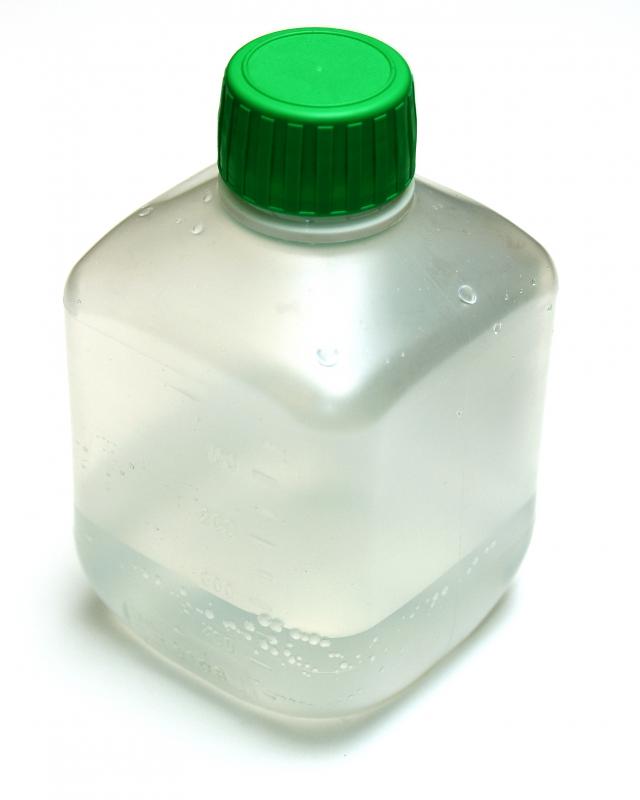 What is Needed for a Homemade Eyewash? (with pictures)