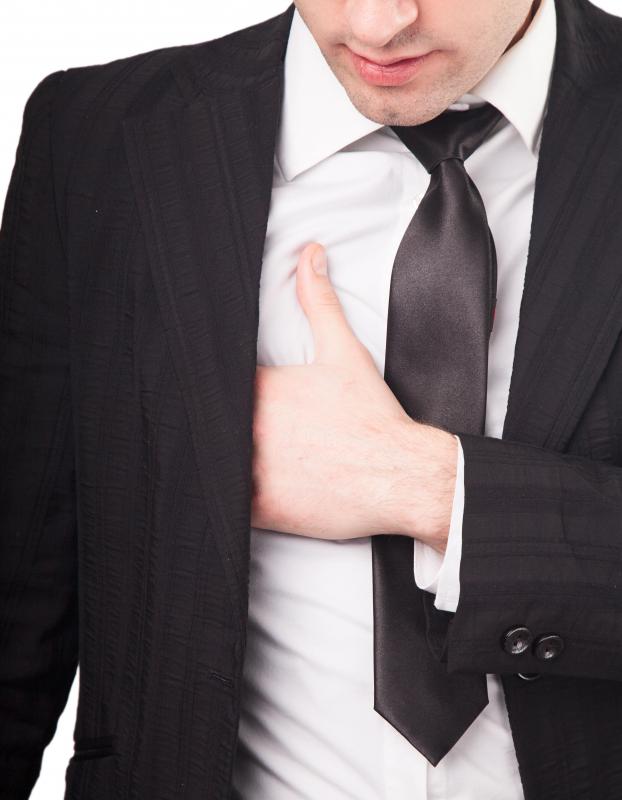 How do I Treat a Chest Cramp? (with pictures)