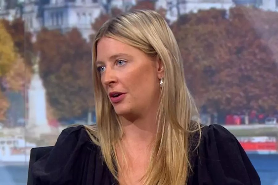 Support pours in for journalist Ava Evans after…