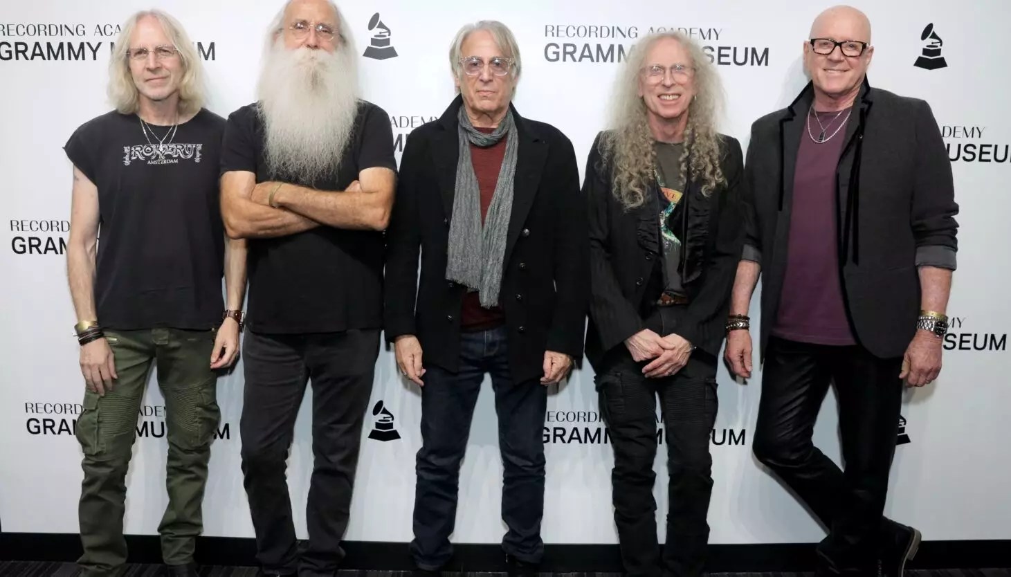 ‘Immediate Family’ 5 top studio musicians detail the…