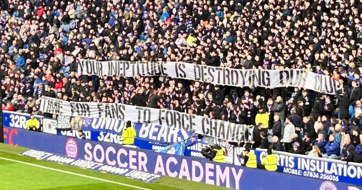 'Destroying our club' Rangers supporters display…