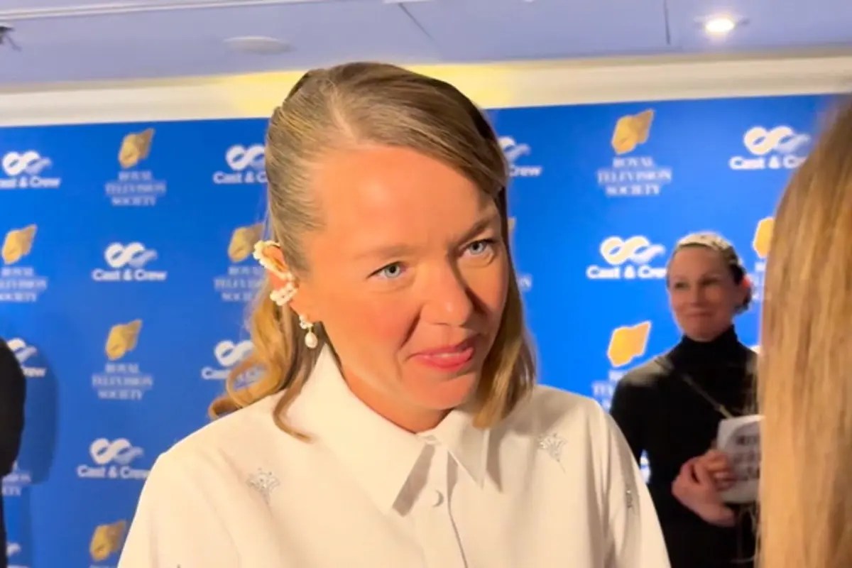 Exclusive Motherland star Anna Maxwell Martin reveals…(06)