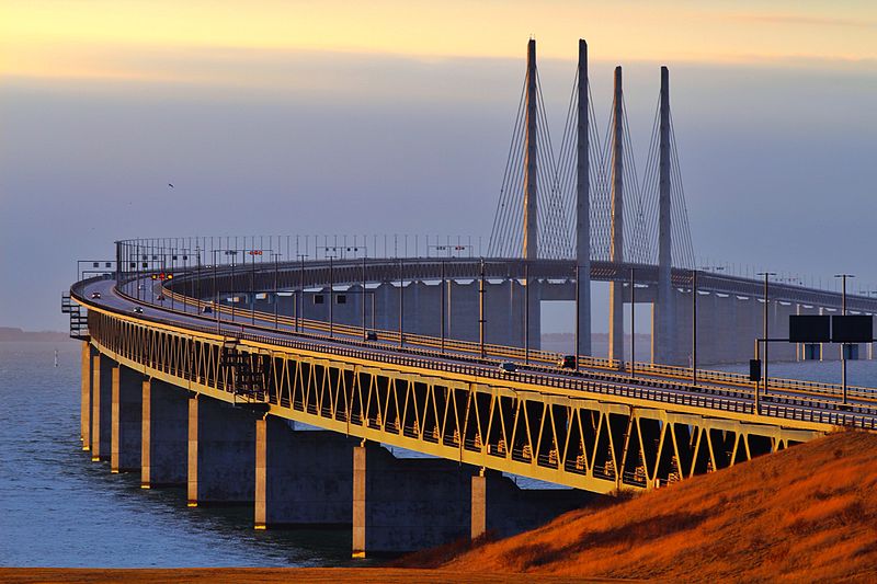 Oresund Bridge Transforms into a Underwater Tunnel
